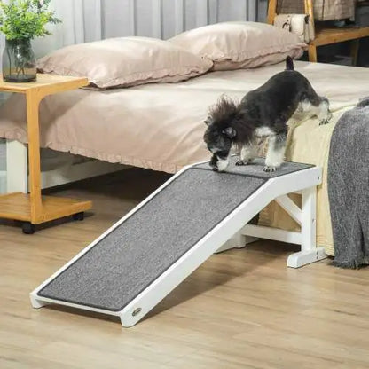 White Pet Ramp with Non-Slip Carpet and Top Platform